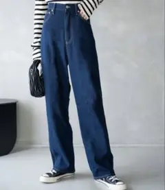 ストレートデニムパンツ