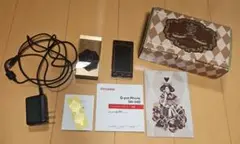 限定品　docomo Q-pot. Phone SH-04D 本体　一式　スマホ