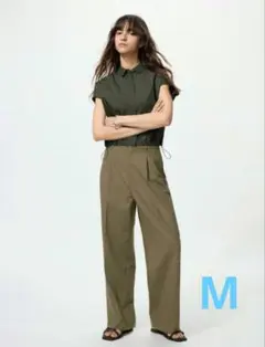 UNIQLO タックワイドパンツ オリーブ サイズM