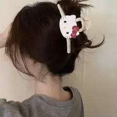 【新品未使用】ハローキティ ヘアクリップ