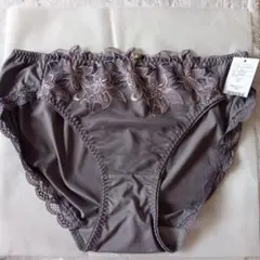 Item thumbnail for item e1cf9037-50eb-4535-bb09-e999869a3267