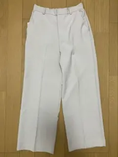 白ワイドパンツ　レプシィム