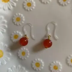 レッドビーズ フック樹脂ピアス