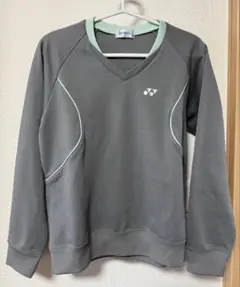 YONEX グレー Vネック トレーナー　　　　　　レディースLサイズ