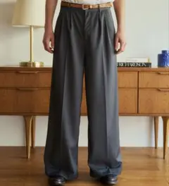 camphor wood 2tuck wide baggy slacks M