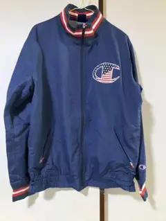 チャンピオン　ジャケット　アウター　ジャンパー　ブルゾン