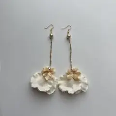 ウェディング　フラワーピアス