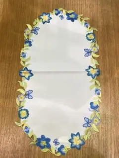 【激安】 早い者勝ち 刺繍 敷物 楕円　オーバル マット 蝶々 ブルー