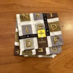 FENDI ロゴ入り ハンカチ 約53cm x 53cm