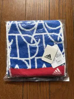 adidas フェイスタオル