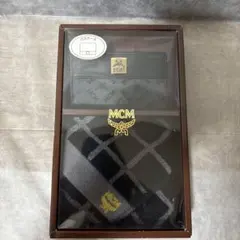 Item thumbnail for item 30d80686-d7d5-418d-9af7-8e4eb9e20491