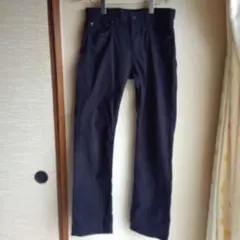 ユニクロスリムフィット 黒 デニムパンツ　31インチ