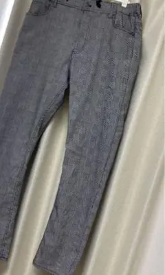 チェックパンツ