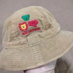 Item thumbnail for item 17bccc67-2d66-450e-852d-8035850f3ae8