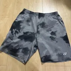 YONEX ショートパンツ 黒タイダイ