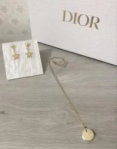【新品】Dior ノベルティチャームネックレス