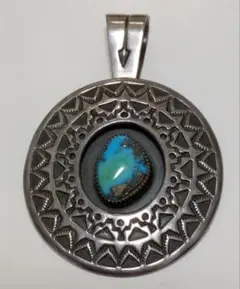 未使用品 サンシャインリーブス ロイストンターコイズ ペンダントトップ ナバホ族 INDIAN JEWELRY インディアンジュエリー ナバホ族 Sunshine