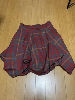 年内の出品【美品】ヴィヴィアンウエストウッド スカート セットアップ可