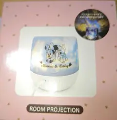 新品未使用ミニー&デイジー　ルームプロジェクション　ディズニーストア購入品