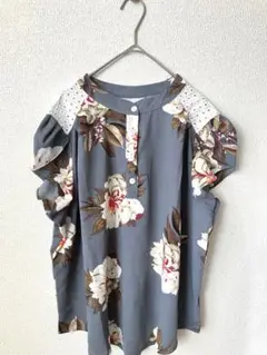 美品⭐︎ シャツ【パフスリーブ 夏】 シャツ グレー 花柄 レース