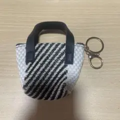 小物入れ　ストラップ