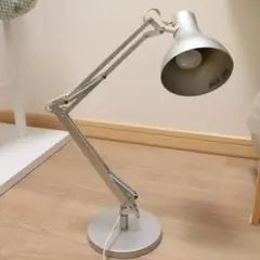 無印　デスクライト