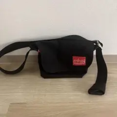 Manhattan Portage ブラックサコッシュ