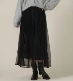 レイヤードシャイニープリーツスカート