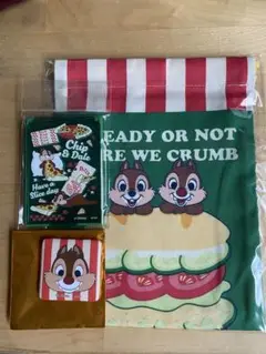 【新品・未使用品】チップデール 巾着&ミラー&缶バッジ3点セット　ディズニー公式