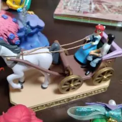 ストーリーコレクション　馬車　リトルマーメイド　エリック　アリエル　フィギュア