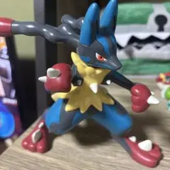 メガルカリオ フィギュア