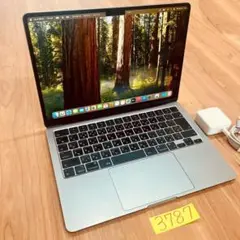 MacBook Air 13インチ 2022 メモリ16GB SSD512GB！