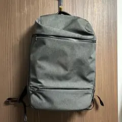 グレー バックパック