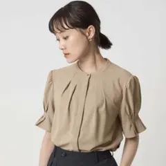 グリーンレーベルリラクシング　袖タック ショートスリーブ ブラウス　モカ