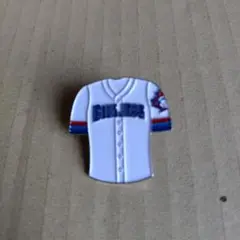 MLBトロント・ブルージェイズ野球シャツデザイン ピンバッジ 約5cm