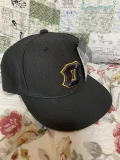 大阪タイガース　ブラック阪神タイガース　フラットキャップ フリーサイズ　新品