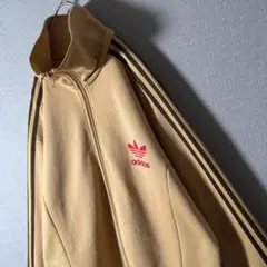 Item thumbnail for item 98375243-a590-4f29-abf2-6bea883e7976