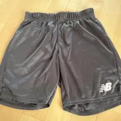 New Balance ブラック ハーフパンツ