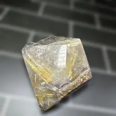お値打ち　ゴールドルチル　フリーフォーム　ヘマタイトインルチル