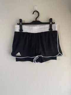 adidas 黒 ショートパンツ