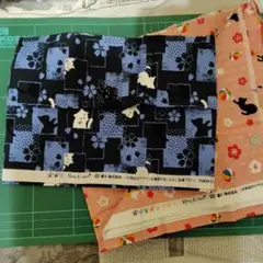 猫柄の布　110幅✕50cm 紺色とピンク各1枚