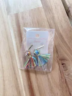 新品未使用　タッセル　ピアス