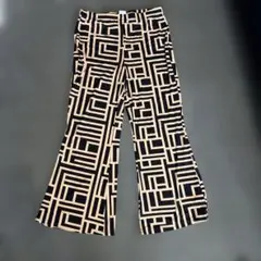幾何学模様 フレアパンツ ベージュ黒　XL