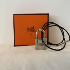 エルメス カギ チャーム 箱付き