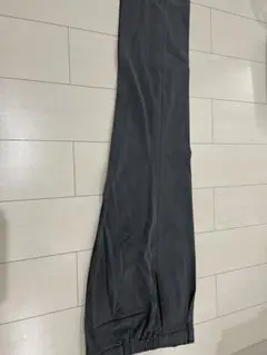 ユニクロメンズタックワイドパンツグレー色Mサイズ