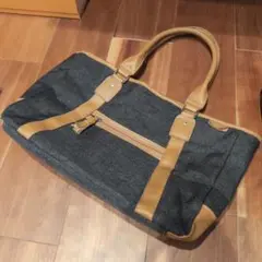 ダークグレーとブラウンのトートバッグ