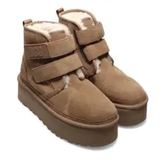 新品 23センチ UGG ニューメルプラットホーム