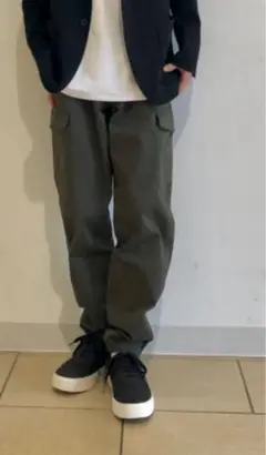 ユニクロ　カーゴジョガーパンツ　Mサイズ　オリーブ色　程度良好