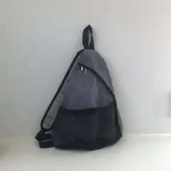 ボディーバッグ　ヤナセ　ワンショルダーバッグ