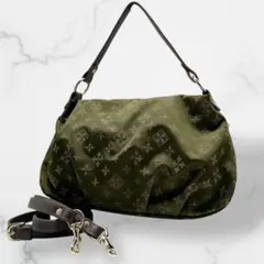 Item thumbnail for item 02fb17ca-1781-45be-83ed-edbb1c2f9a18